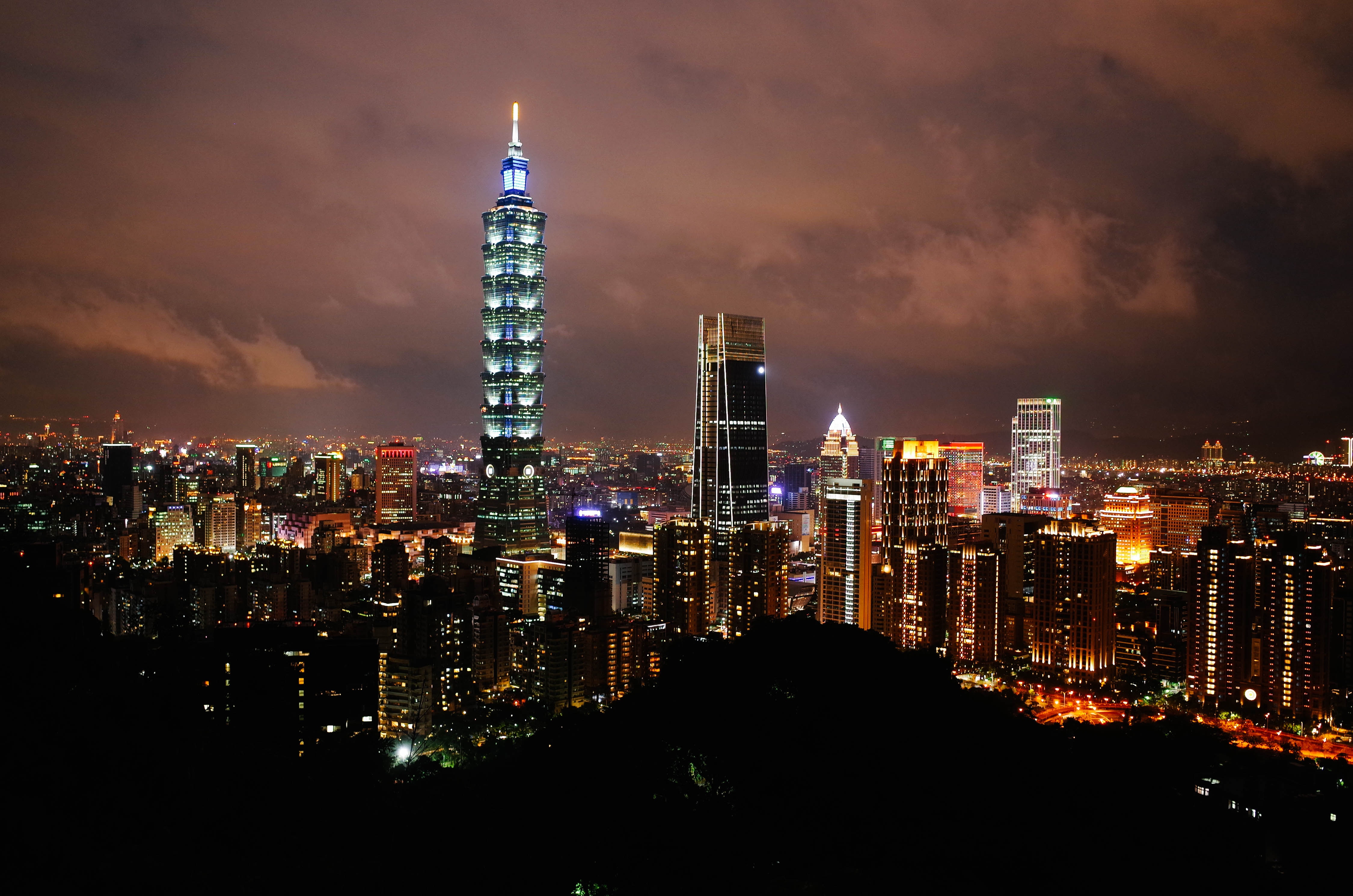 旅行 台湾 台北が一望できる絶景夜景スポット 象山登りについて Lalalocker 旅行 台湾 台北が一望できる絶景夜景スポット 象山登りについて Lalalocker