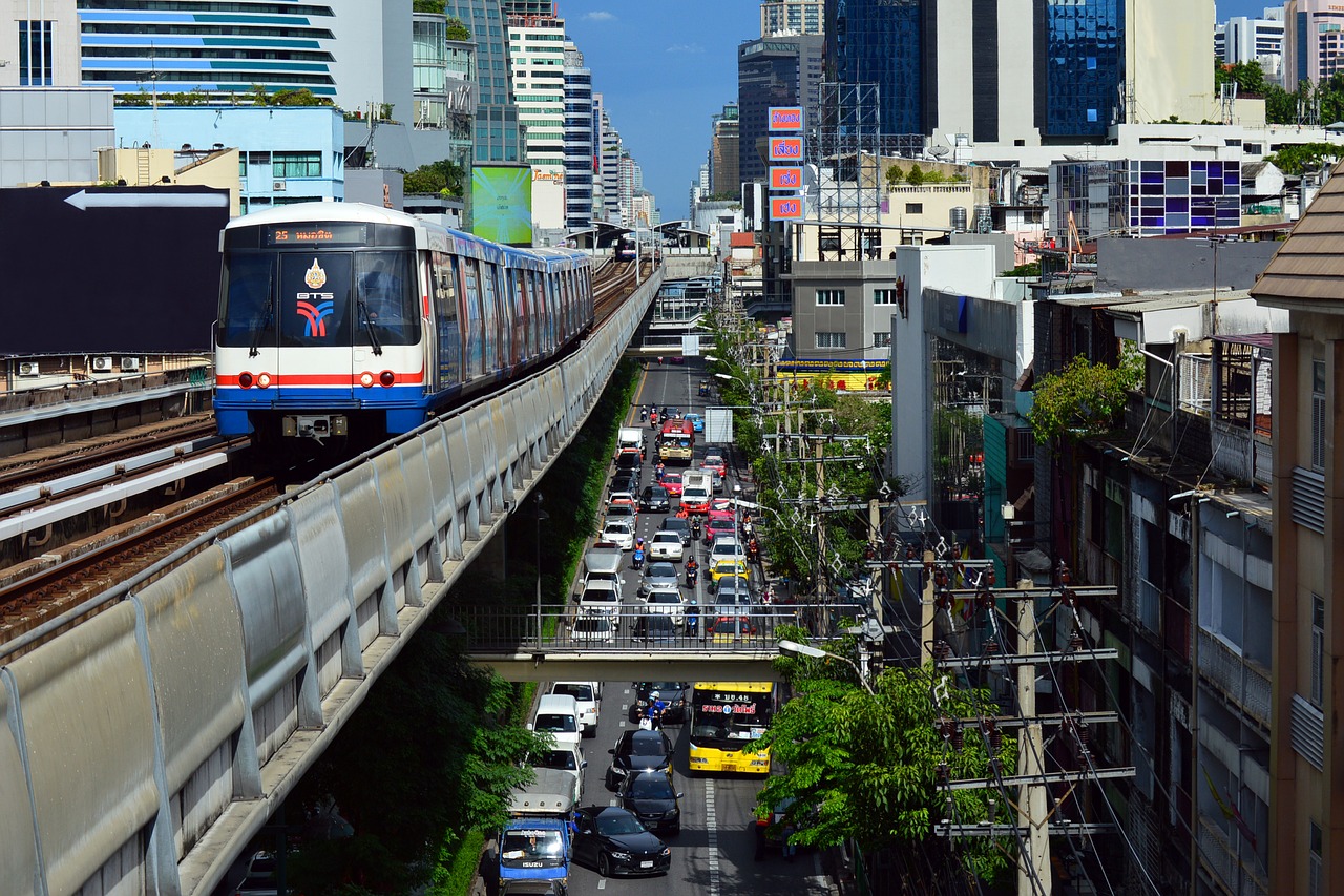 Discover Bangkok by taking Bangkok BTS!