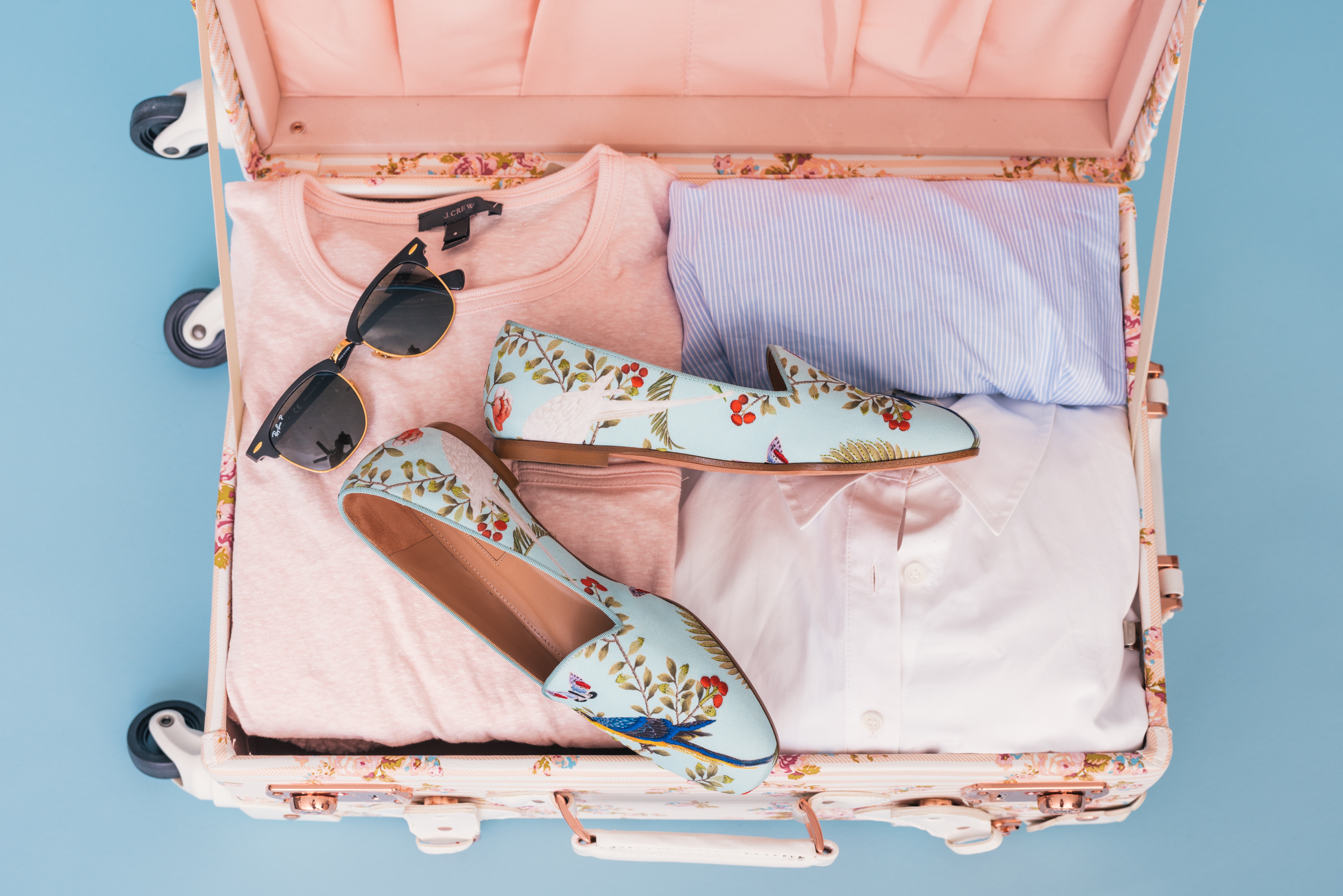 8 Helpful Packing Tips Recommended By Experts