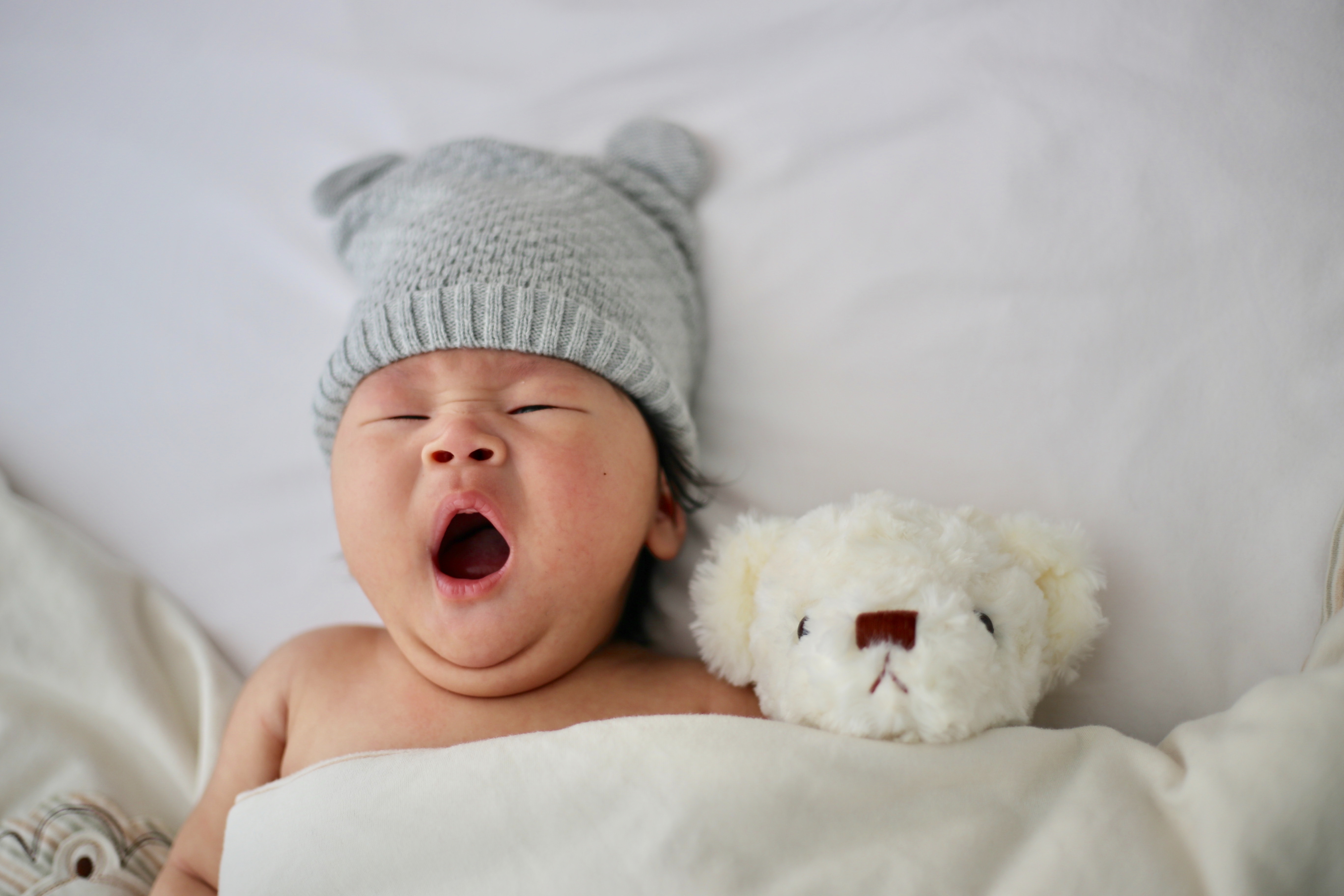 5 Things You Must Know Flying With A Baby