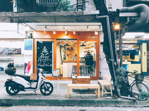 Shulin Train Stationから徒歩5 分 荷物預かり