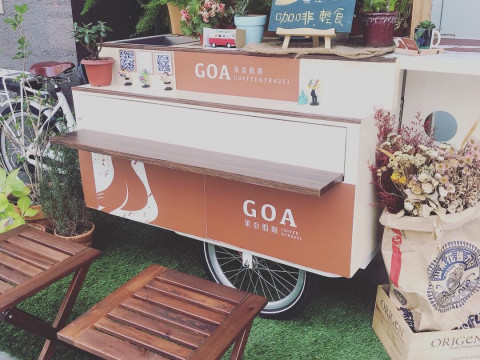 距离MRT Jiushe 步行15 分钟 行李寄存