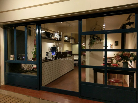 เดิน 3 นาที จาก MRT Banqiao Station Exit 3 / MRT Yongan Market Station ฝากกระเป๋า