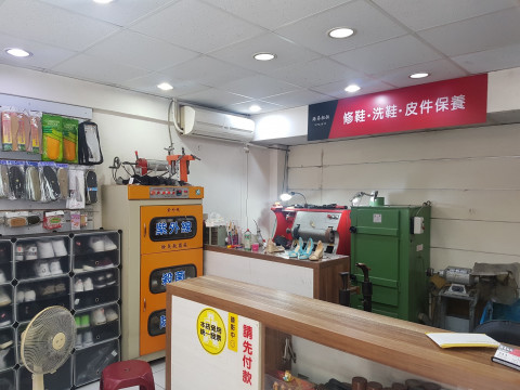 距离MRT Zhongxiao Xinsheng Station Exit 5 步行2 分钟 行李寄存