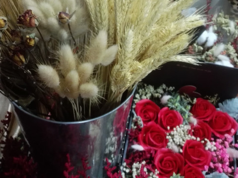 MTR Kwun Tong Stationから徒歩5 分 荷物預かり