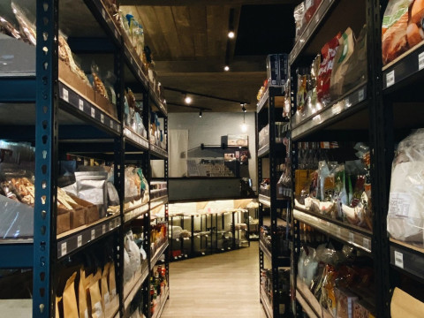 6 minute(s) from 台北小巨蛋站 luggage storage