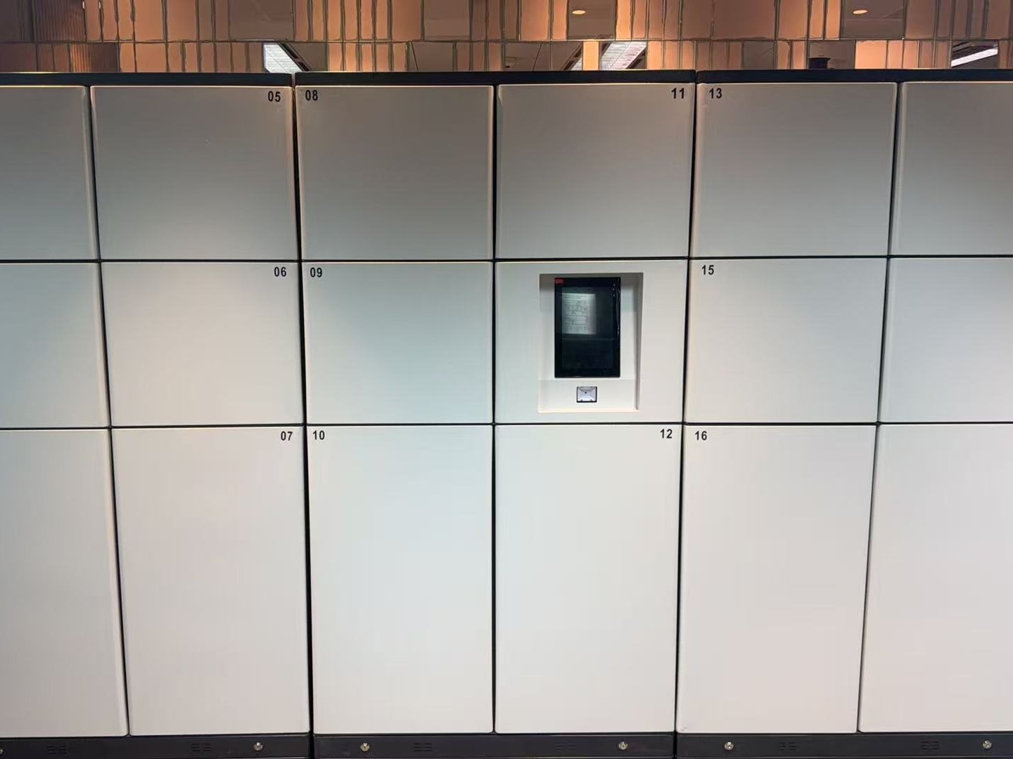 Hong Kong Station MTR